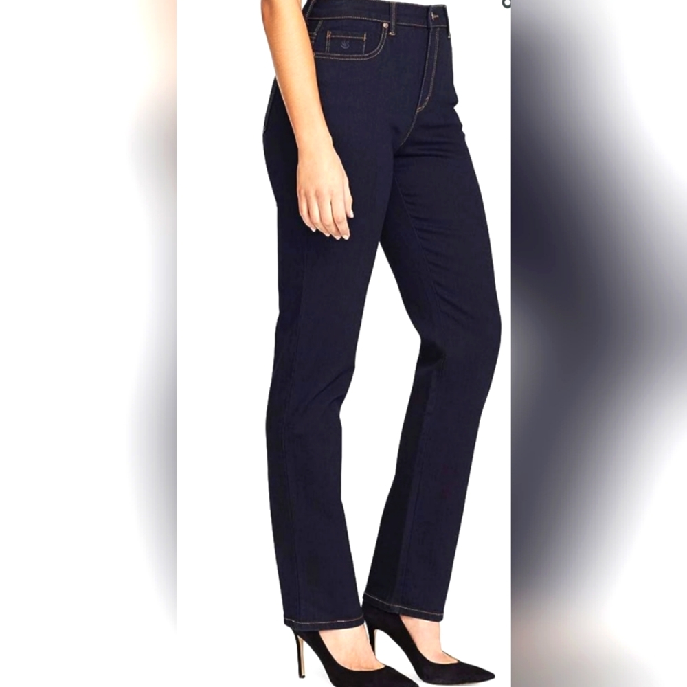 GLORIA VANDERBILT AMANDA JEANS. HIGH RISE. STRAIGHT LEG.SIZE 10.COLOR DARK BLUE